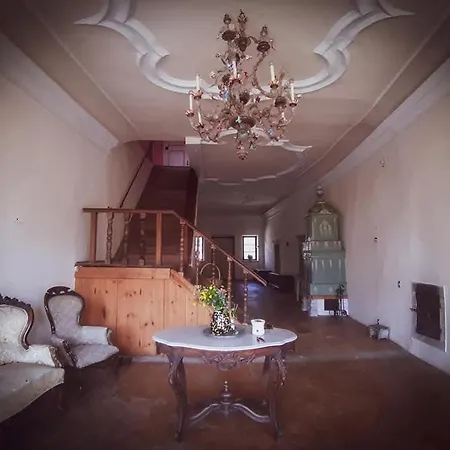 Villa Il Palazzo Del Barone Di Rallo Tassullo